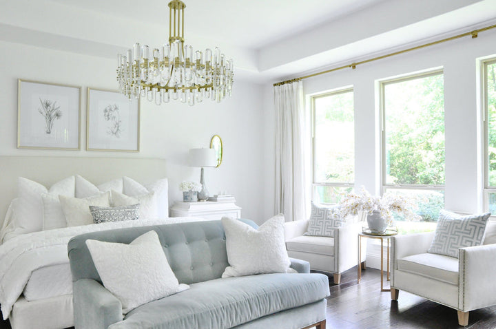 Crystorama Crystorama Bolton 12 Light Aged Brass Chandelier